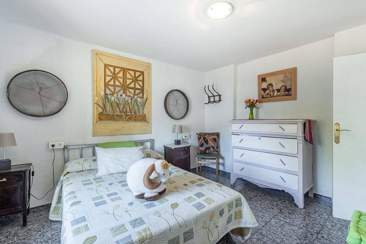Chalet de 6 habitaciones en Arenas del Rey en venta con garaje - 179.000 € (Ref: 10177256)