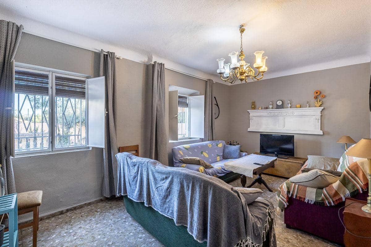 Chalet de 6 habitaciones en Arenas del Rey en venta con garaje - 179.000 € (Ref: 10177256)