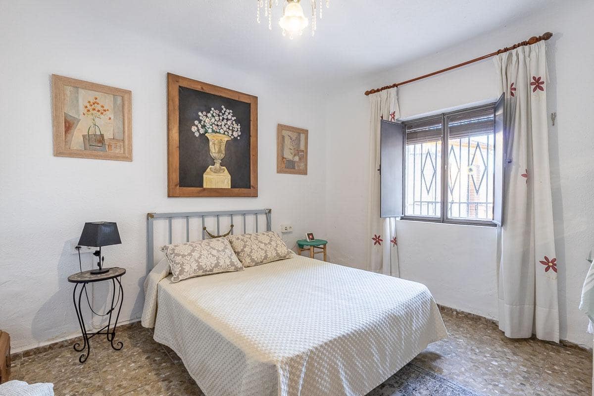 Chalet de 6 habitaciones en Arenas del Rey en venta con garaje - 179.000 € (Ref: 10177256)
