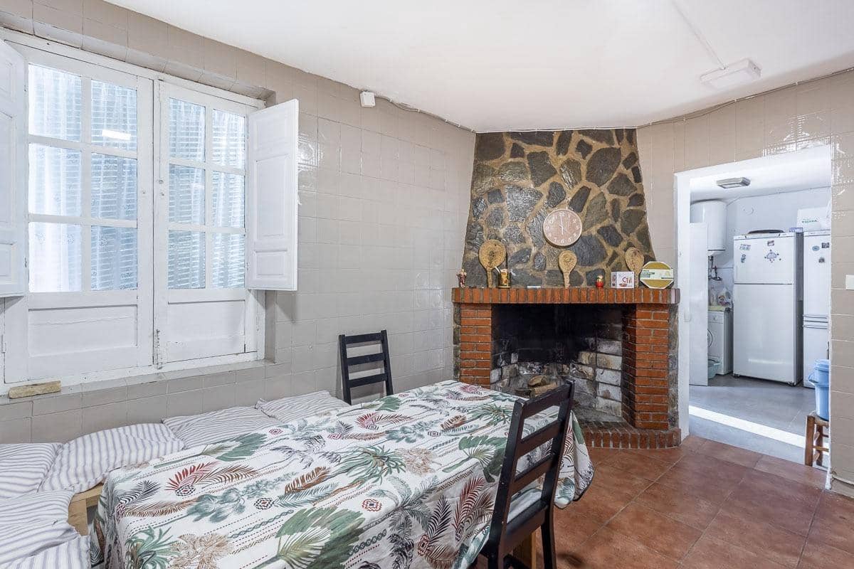 Chalet de 6 habitaciones en Arenas del Rey en venta con garaje - 179.000 € (Ref: 10177256)
