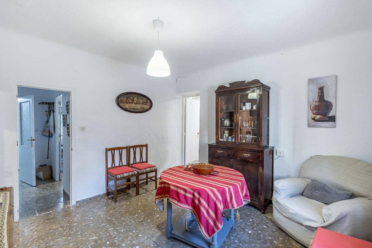 Chalet de 6 habitaciones en Arenas del Rey en venta con garaje - 179.000 € (Ref: 10177256)
