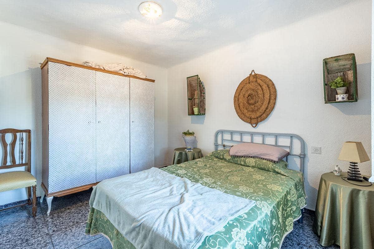 Chalet de 6 habitaciones en Arenas del Rey en venta con garaje - 179.000 € (Ref: 10177256)