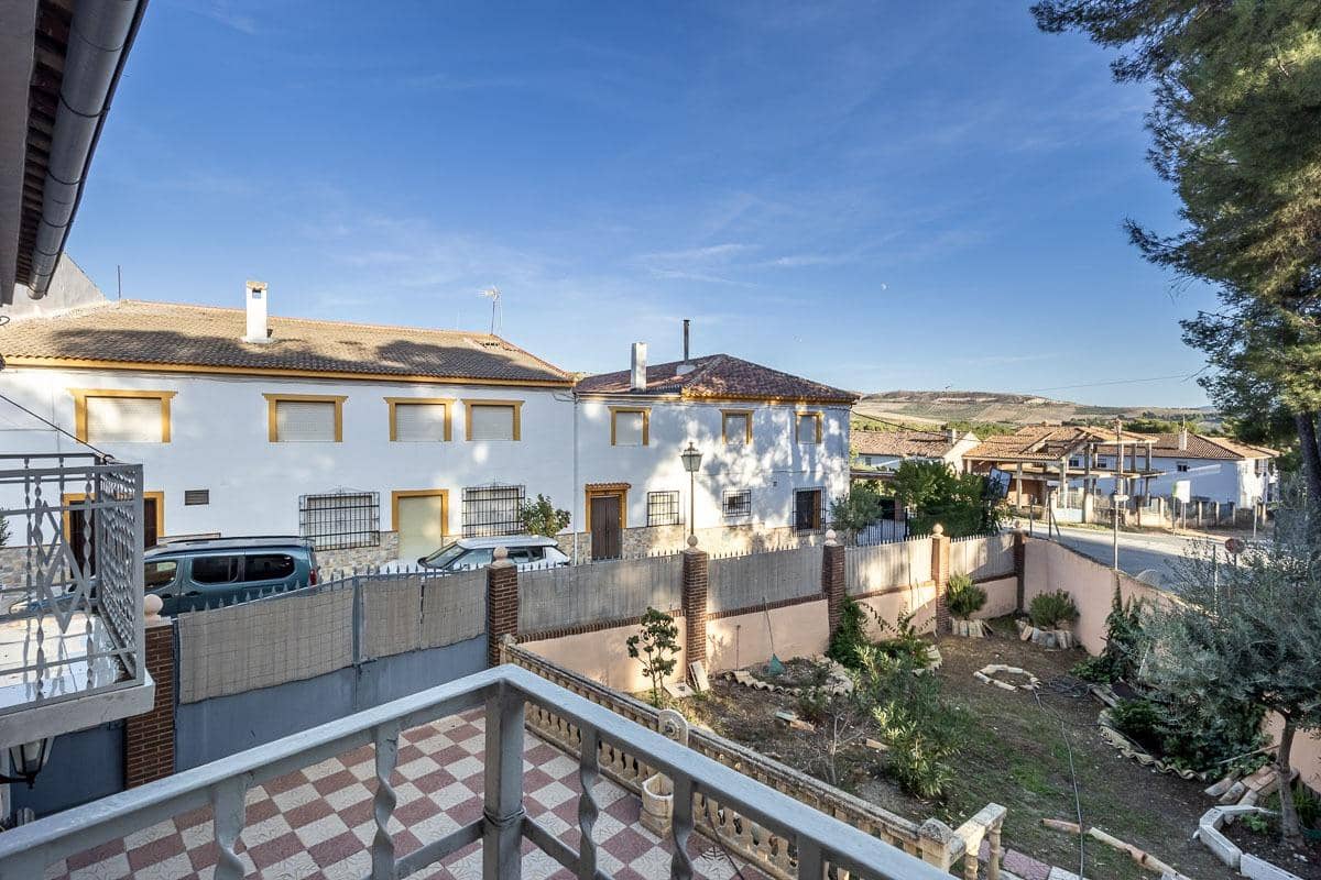 Chalet de 6 habitaciones en Arenas del Rey en venta con garaje - 179.000 € (Ref: 10177256)