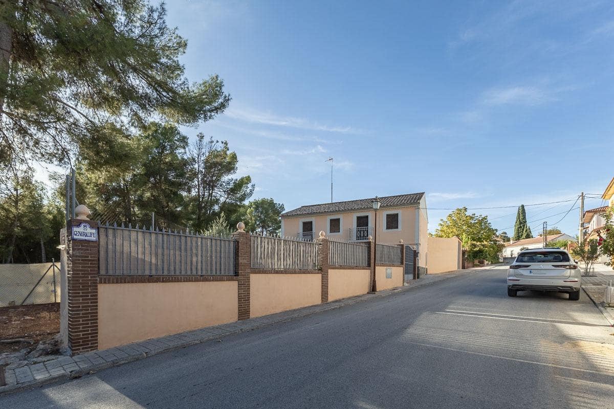 Chalet de 6 habitaciones en Arenas del Rey en venta con garaje - 179.000 € (Ref: 10177256)