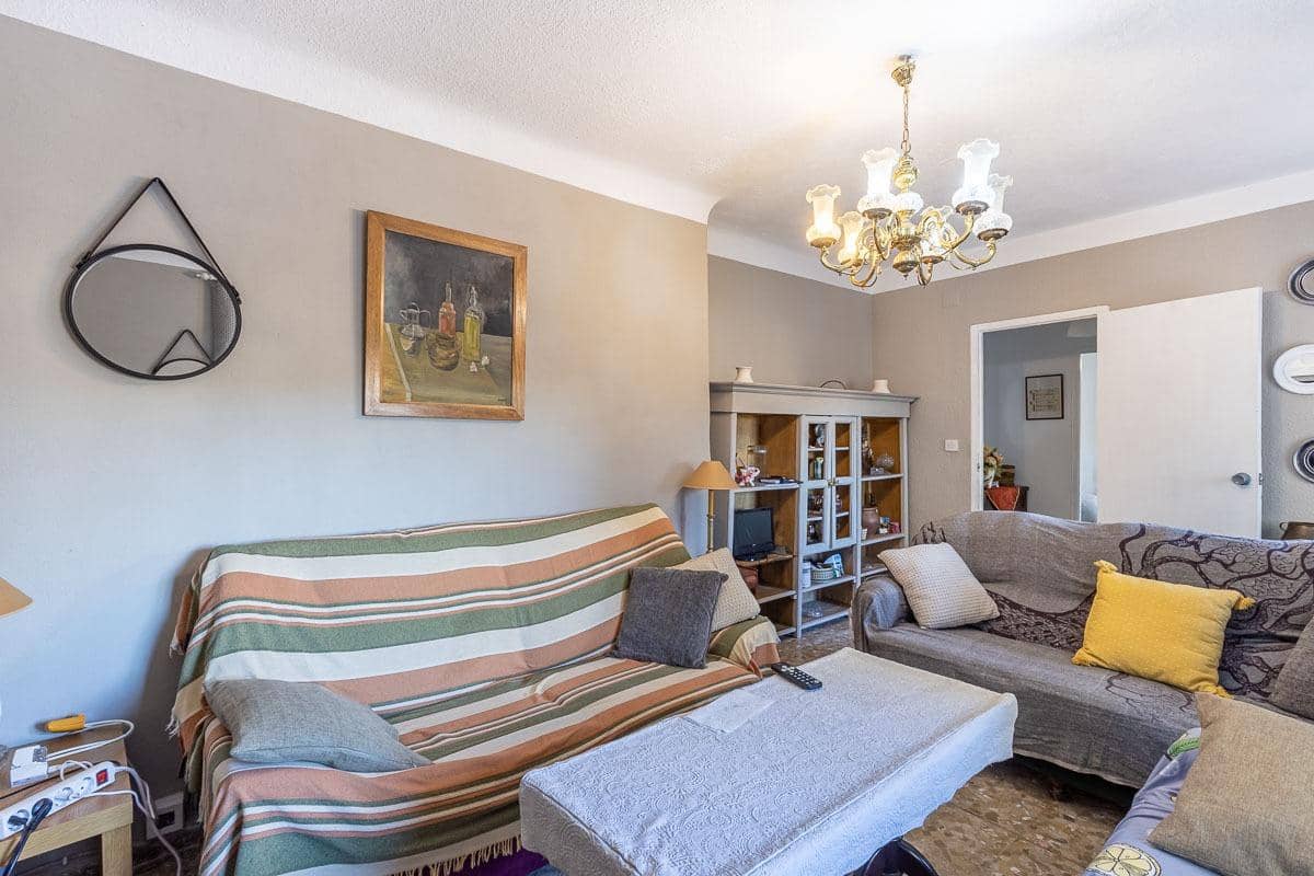Chalet de 6 habitaciones en Arenas del Rey en venta con garaje - 179.000 € (Ref: 10177256)