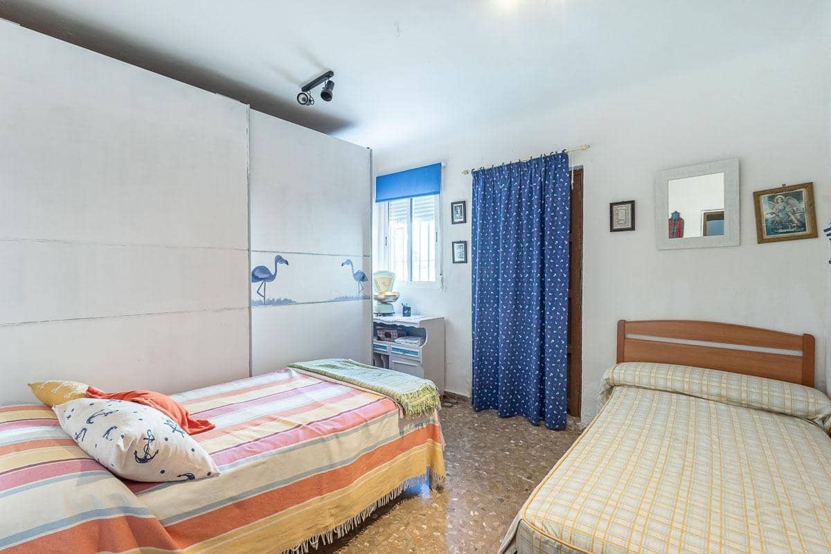 Chalet de 6 habitaciones en Arenas del Rey en venta con garaje - 179.000 € (Ref: 10177256)