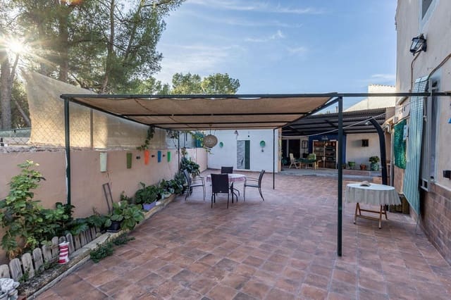 Chalet de 6 habitaciones en Arenas del Rey en venta con garaje - 179.000 € (Ref: 10177256)