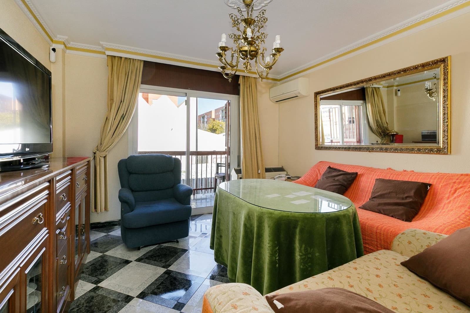 Apartamento de 3 habitaciones en Granada ciudad en venta - 220.000 € (Ref: 10187545)