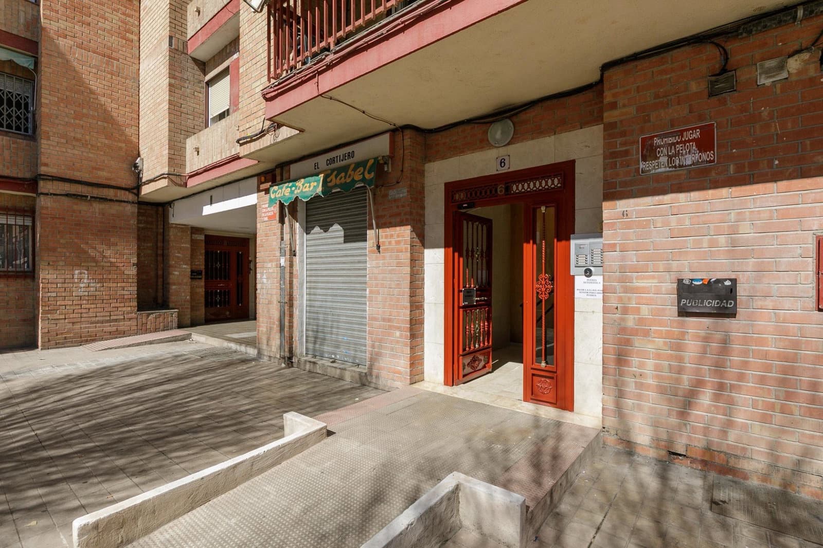 Apartamento de 3 habitaciones en Granada ciudad en venta - 220.000 € (Ref: 10187545)