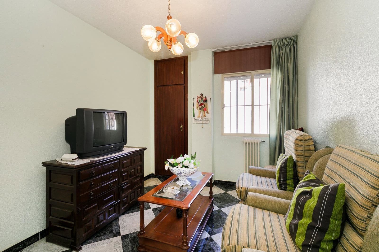 Apartamento de 3 habitaciones en Granada ciudad en venta - 220.000 € (Ref: 10187545)