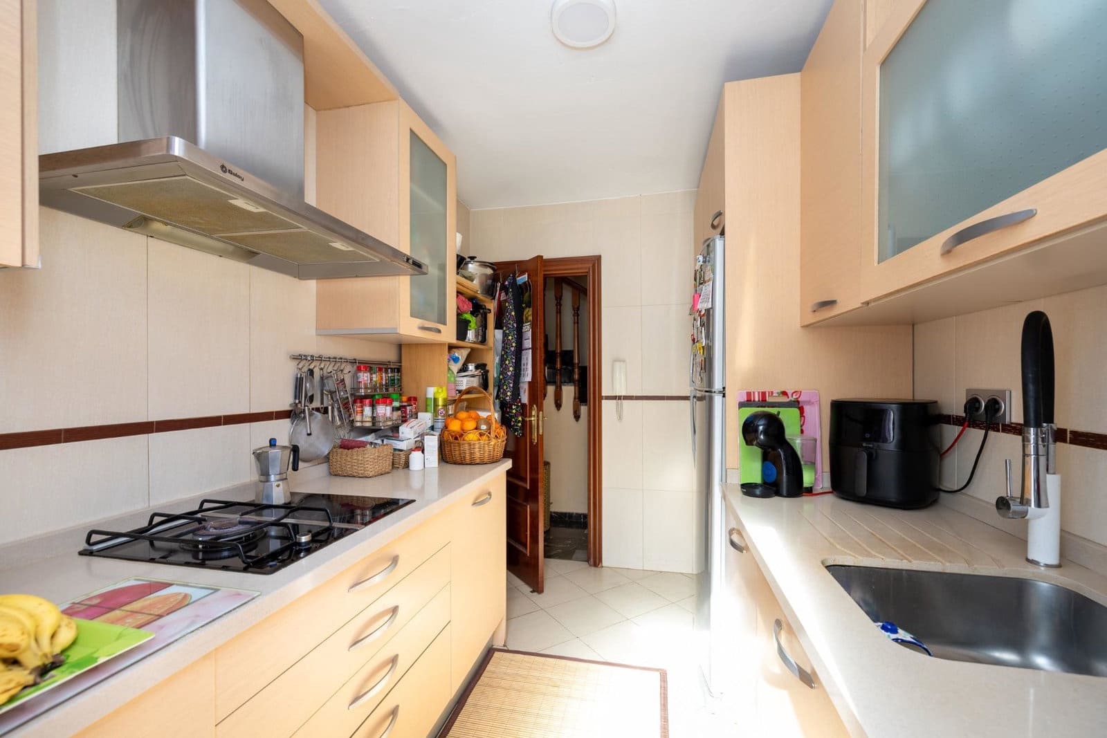 Adosado de 4 habitaciones en Peligros en venta con piscina garaje - 420.000 € (Ref: 10187546)