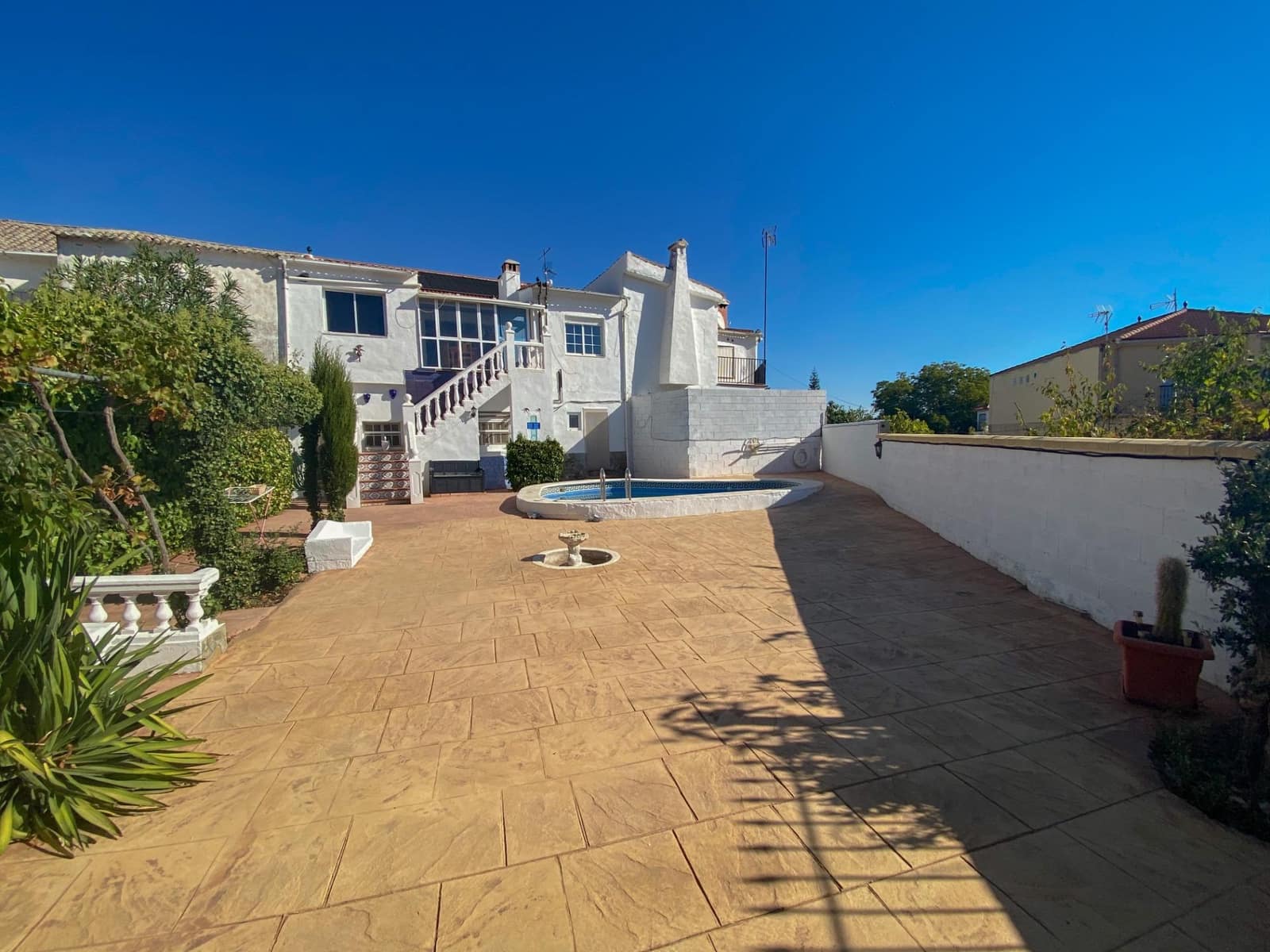 6 sovrum Villa till salu i Jatar med pool - 250 000 € (Ref: 8233246)