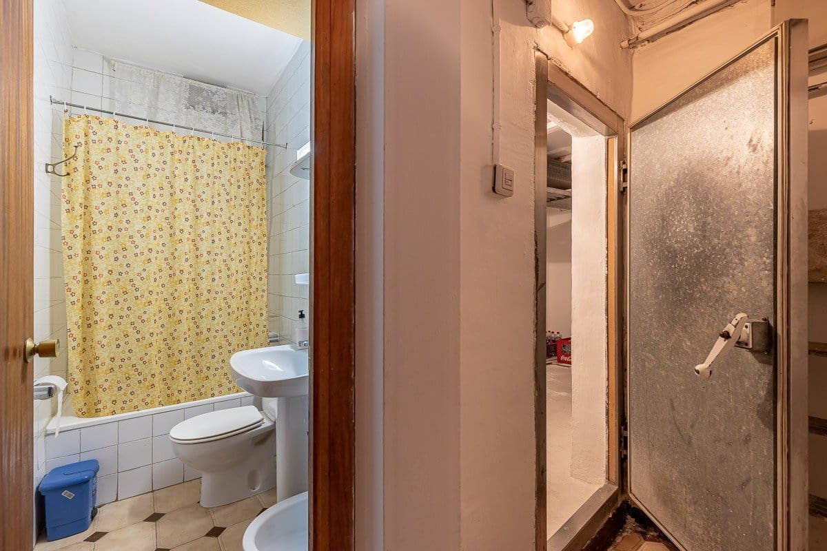 19 soverom Kommersiell til salgs i Lanjaron - € 380 000 (Ref: 8234033)