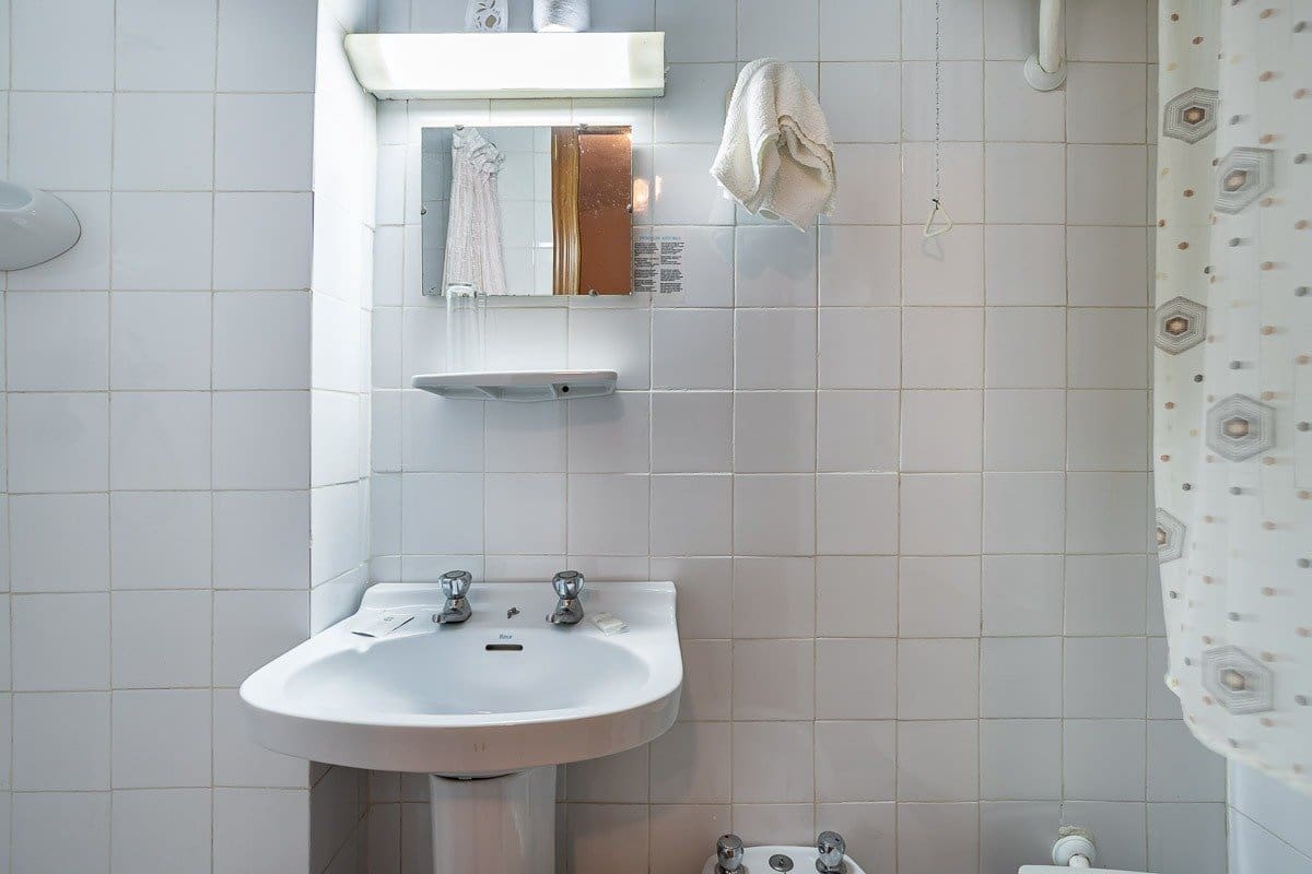 19 soverom Kommersiell til salgs i Lanjaron - € 380 000 (Ref: 8234033)