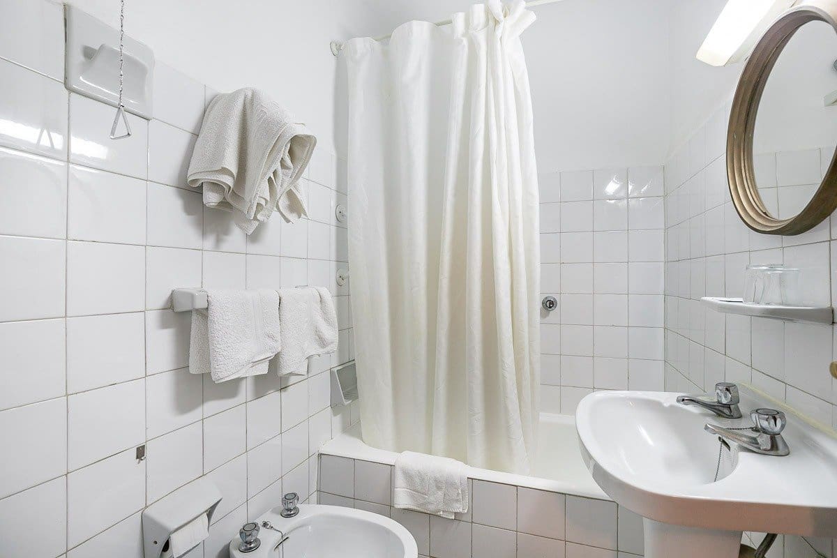 19 soverom Kommersiell til salgs i Lanjaron - € 380 000 (Ref: 8234033)