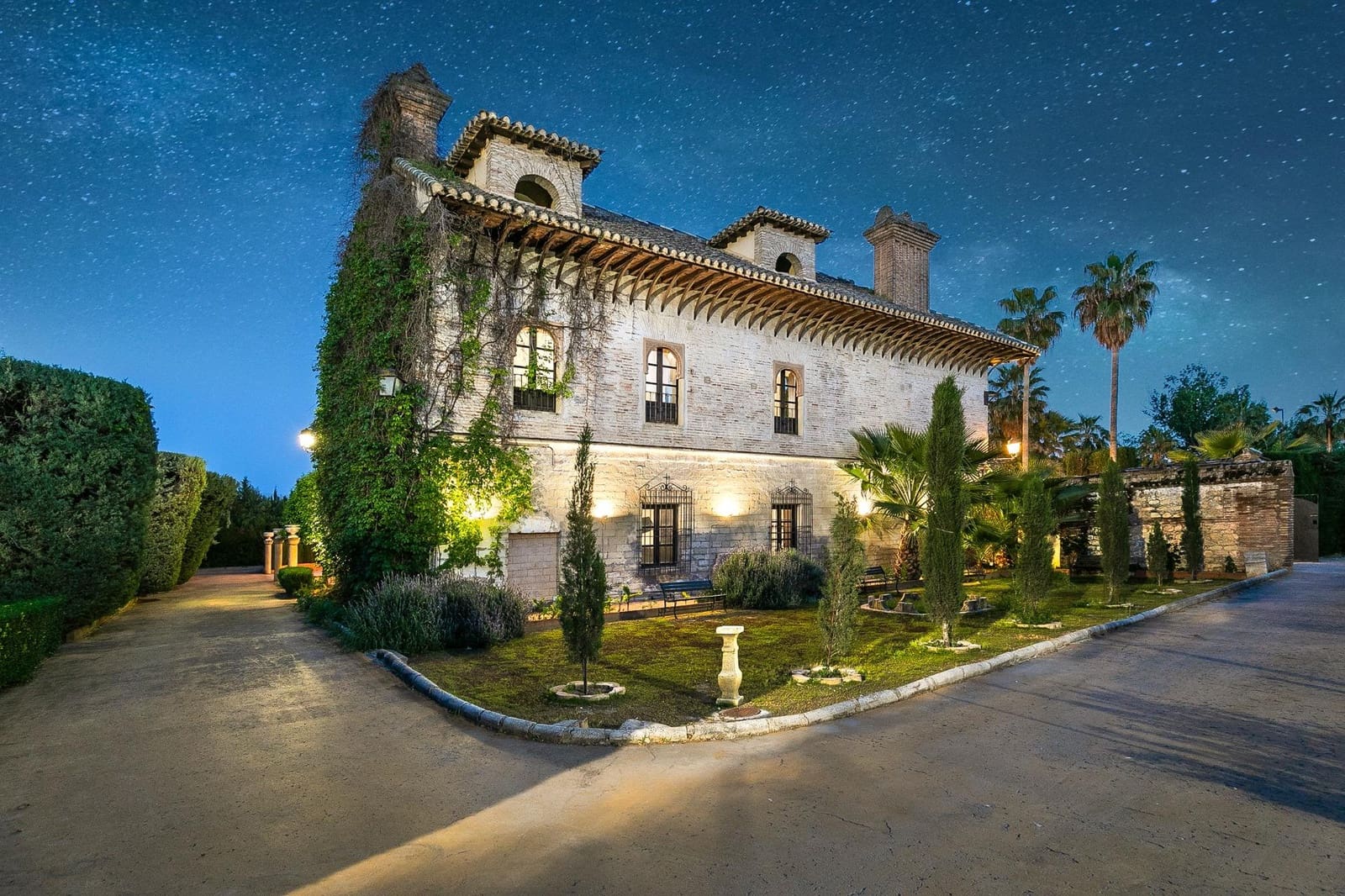 20 soveværelse Finca/Landehus til salg i Fuente Vaqueros med swimmingpool garage - € 3.450.000 (Ref: 8245044)