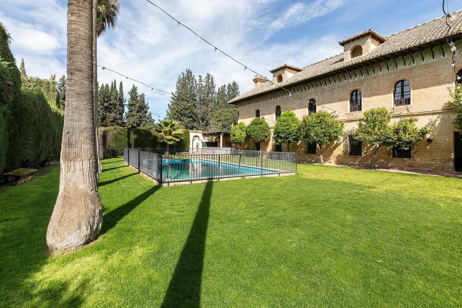 20 soveværelse Finca/Landehus til salg i Fuente Vaqueros med swimmingpool garage - € 3.450.000 (Ref: 8245044)