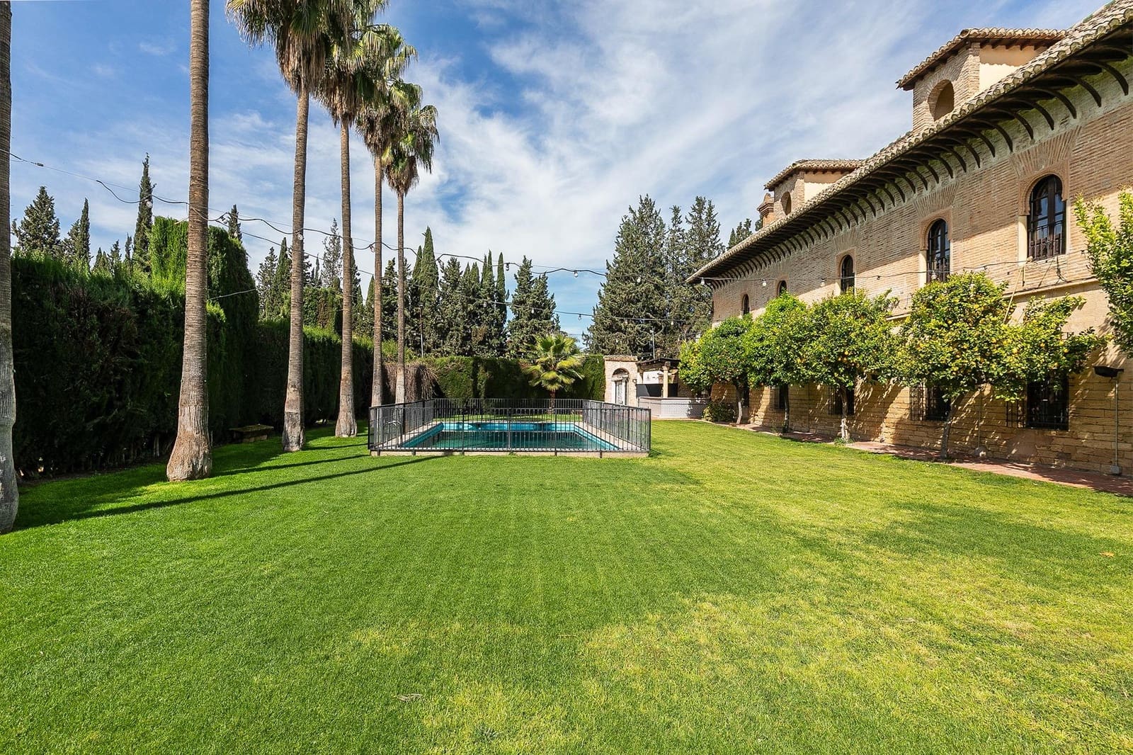 20 soveværelse Finca/Landehus til salg i Fuente Vaqueros med swimmingpool garage - € 3.450.000 (Ref: 8245044)