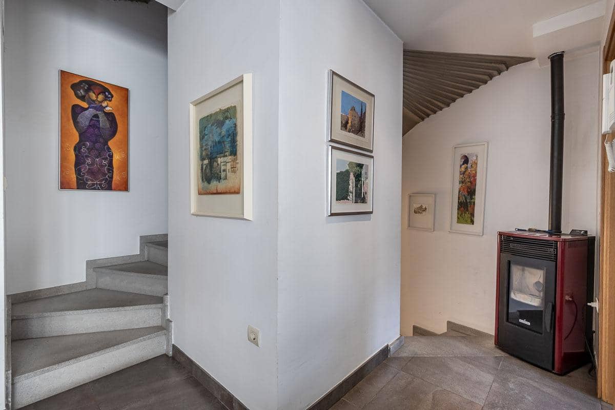 3 soveværelse Villa til salg i Granada by med garage - € 690.000 (Ref: 8418004)