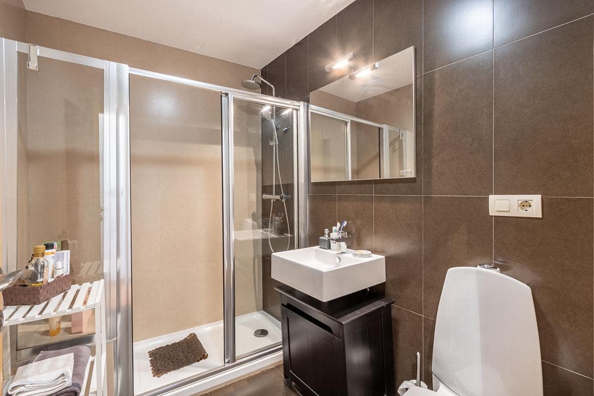 3 soveværelse Villa til salg i Granada by med garage - € 690.000 (Ref: 8418004)