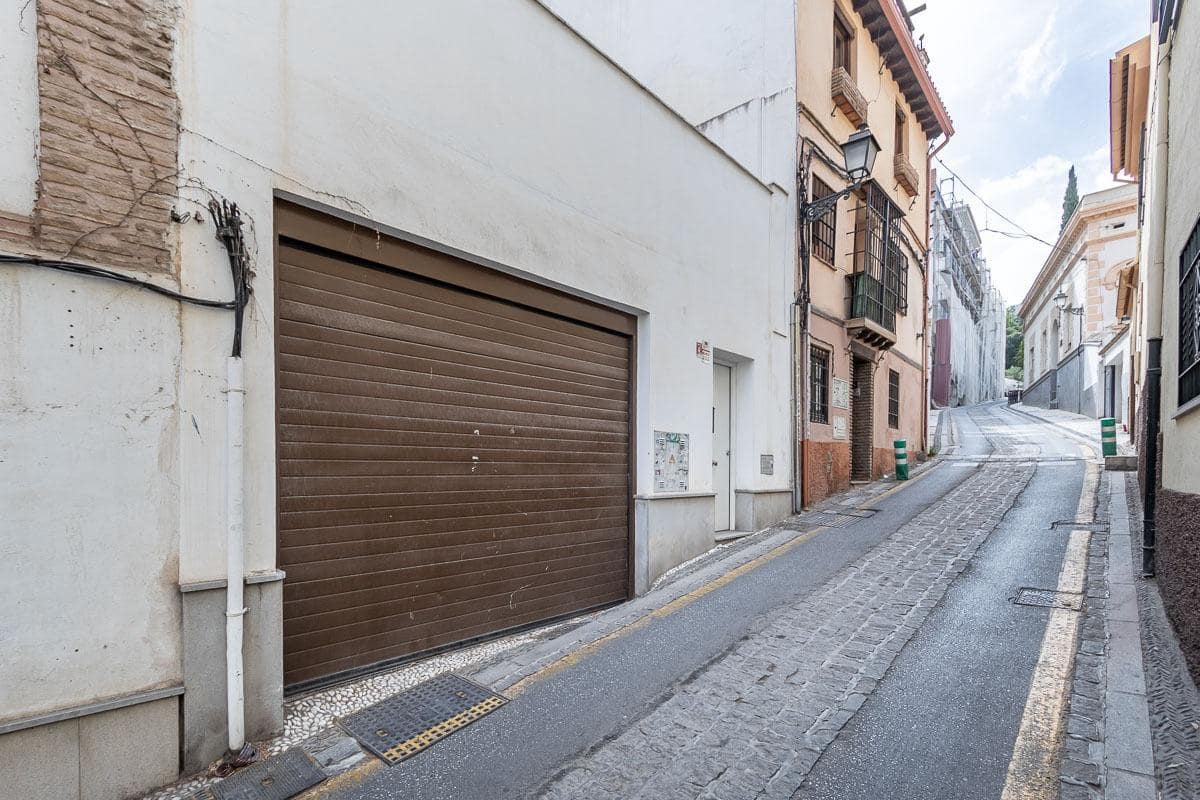 3 soveværelse Villa til salg i Granada by med garage - € 690.000 (Ref: 8418004)