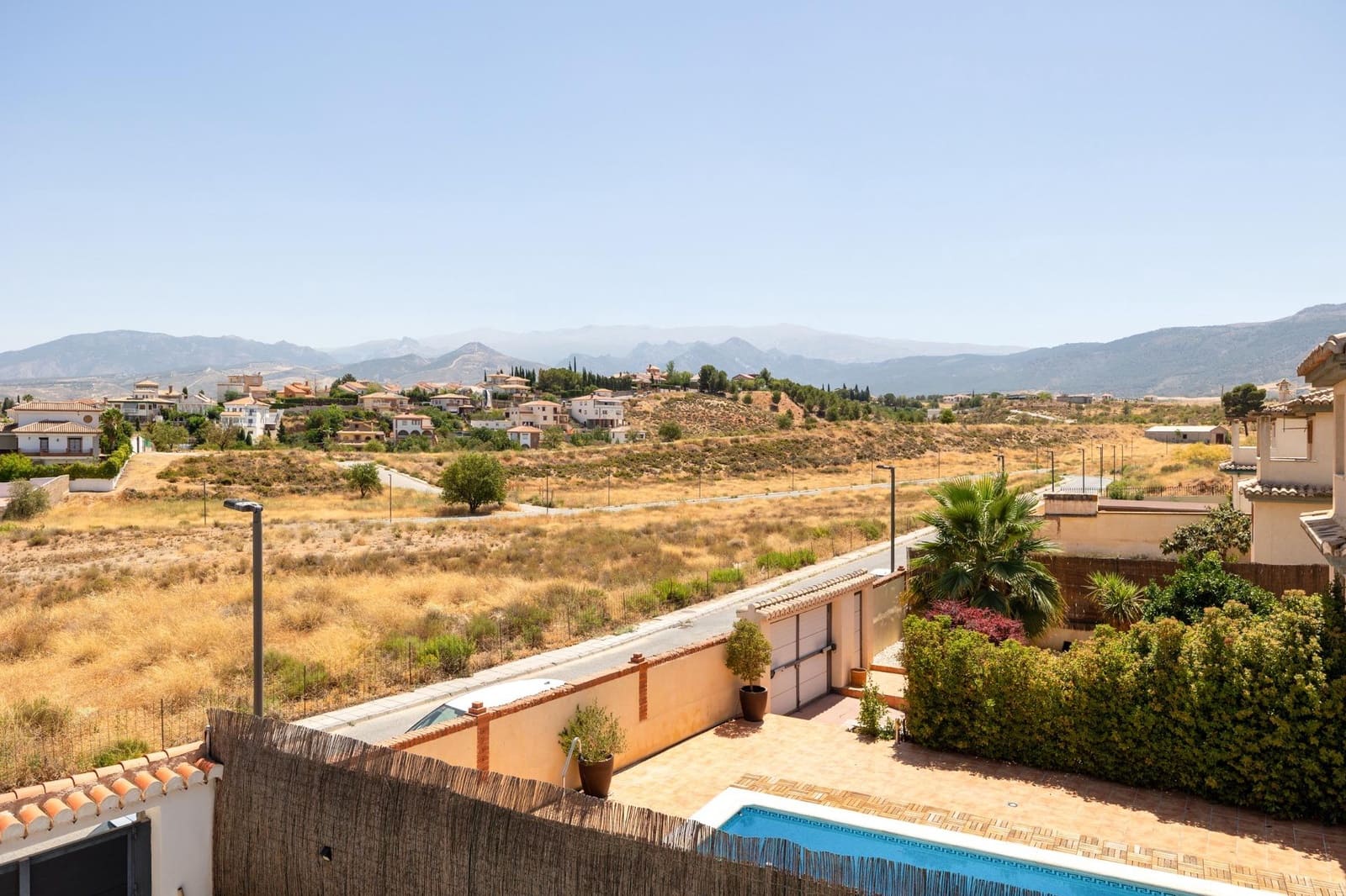 3 bedroom Villa for sale in Otura with pool garage - € 545,000 (Ref: 8455756)