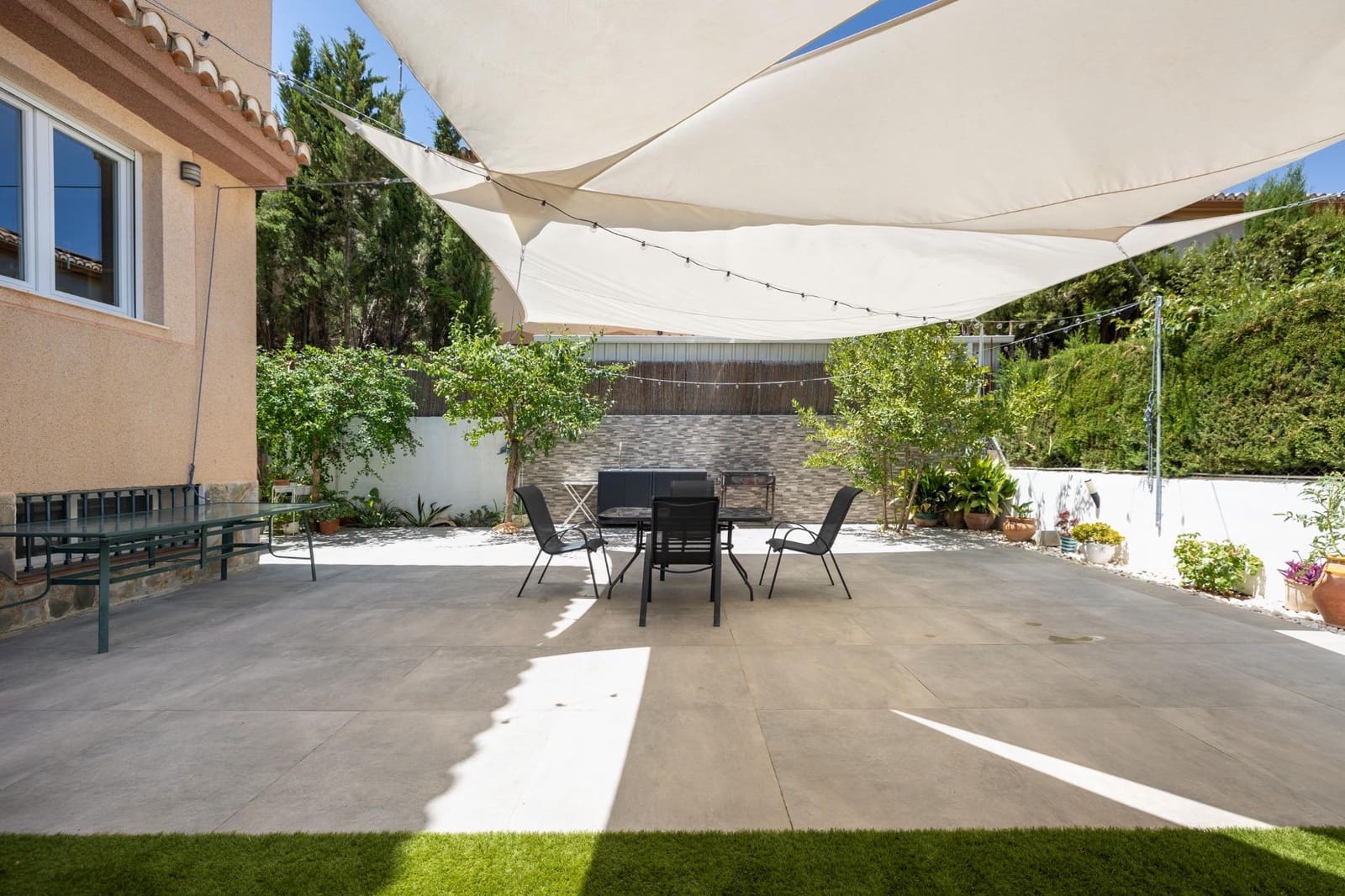 3 bedroom Villa for sale in Otura with pool garage - € 545,000 (Ref: 8455756)