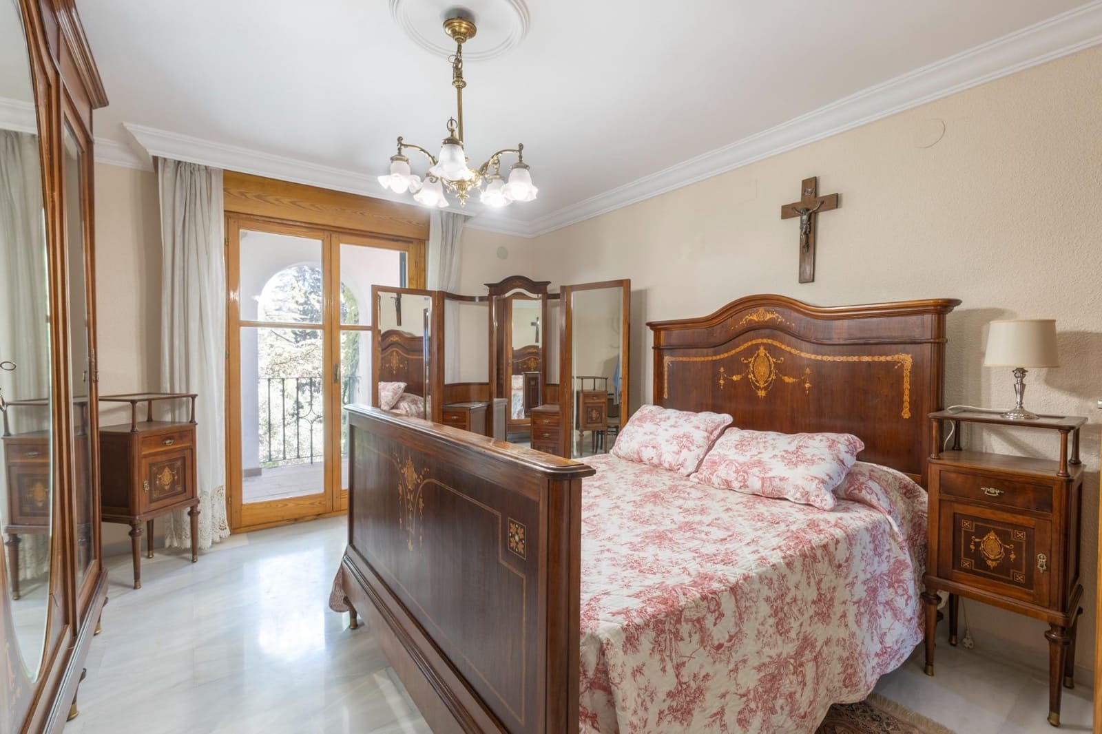 4 slaapkamer Villa te koop in Albolote met zwembad garage - € 650.000 (Ref: 8461979)