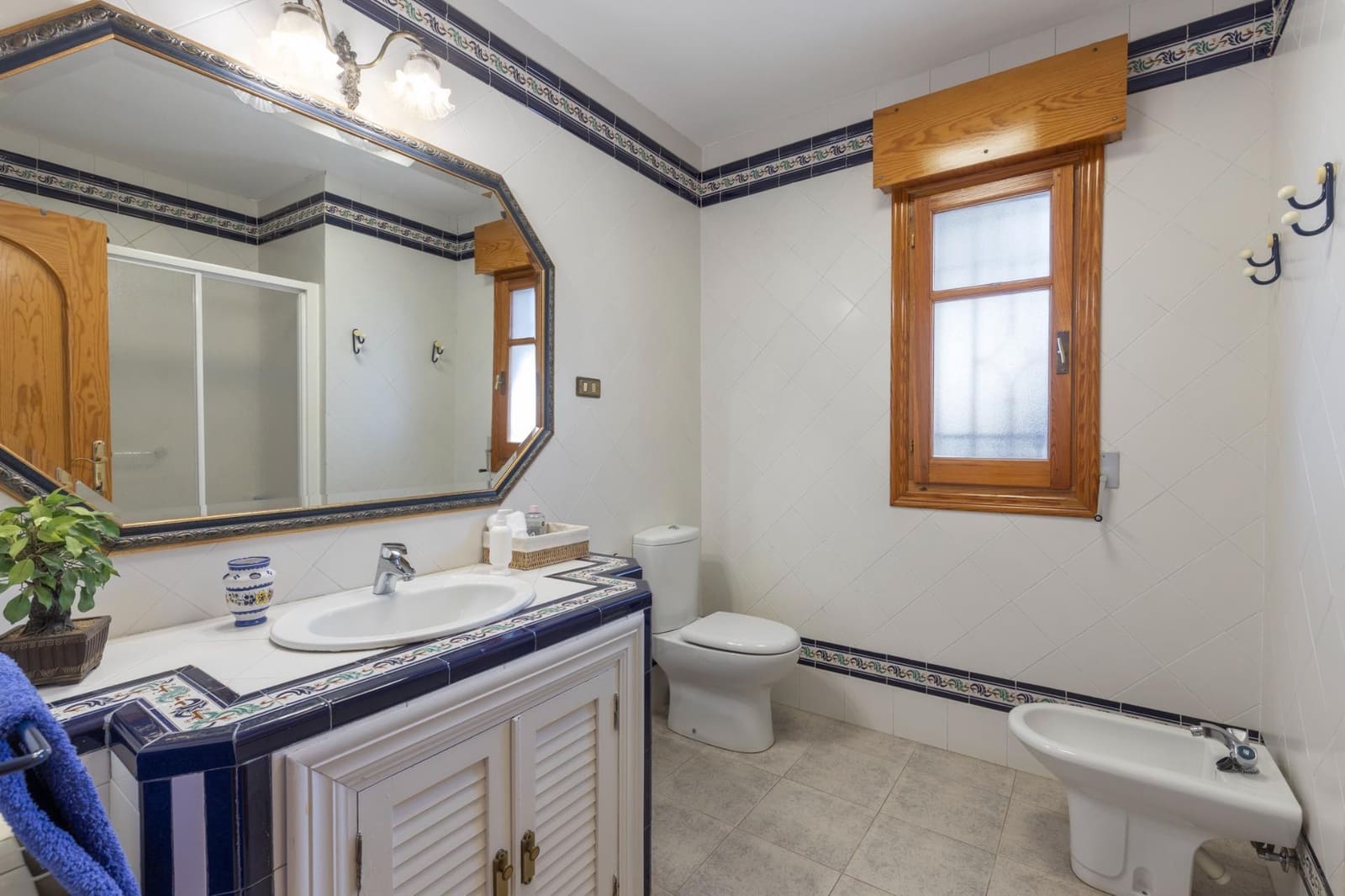 4 slaapkamer Villa te koop in Albolote met zwembad garage - € 650.000 (Ref: 8461979)