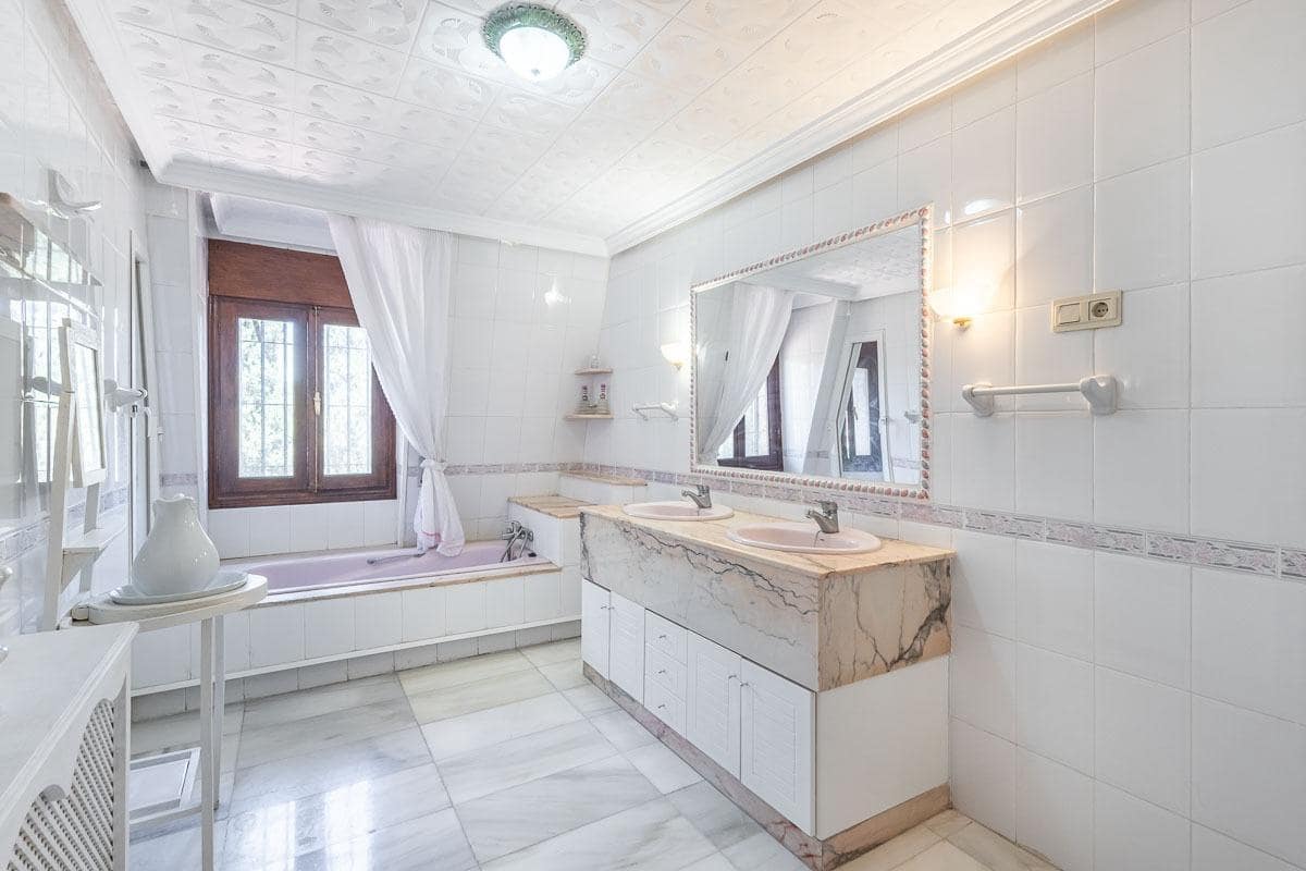 6 chambre Villa/Maison à vendre à Purullena avec garage - 249 000 € (Ref: 8536679)