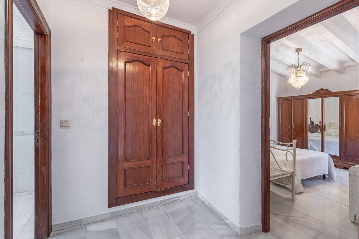 6 chambre Villa/Maison à vendre à Purullena avec garage - 249 000 € (Ref: 8536679)