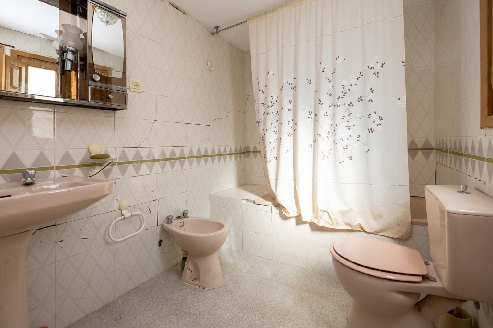 3 soverom Rekkehus til salgs i Albunuelas - € 60 000 (Ref: 8542135)