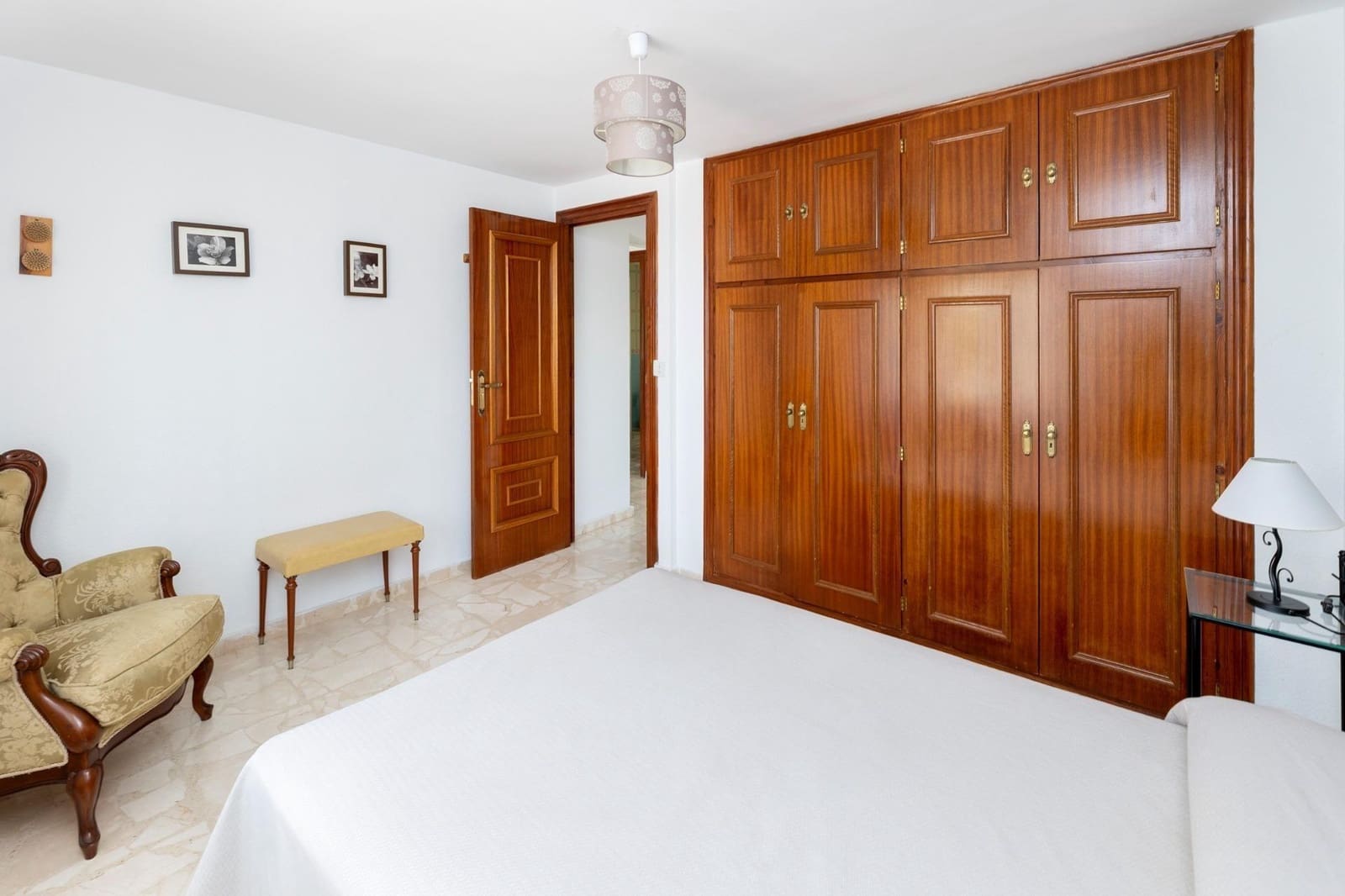 4 bedroom Villa for sale in Moraleda de Zafayona with pool garage - € 599,000 (Ref: 8574249)