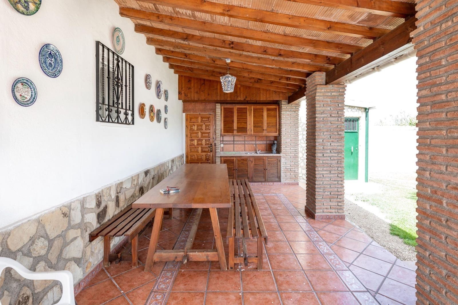 4 bedroom Villa for sale in Moraleda de Zafayona with pool garage - € 599,000 (Ref: 8574249)