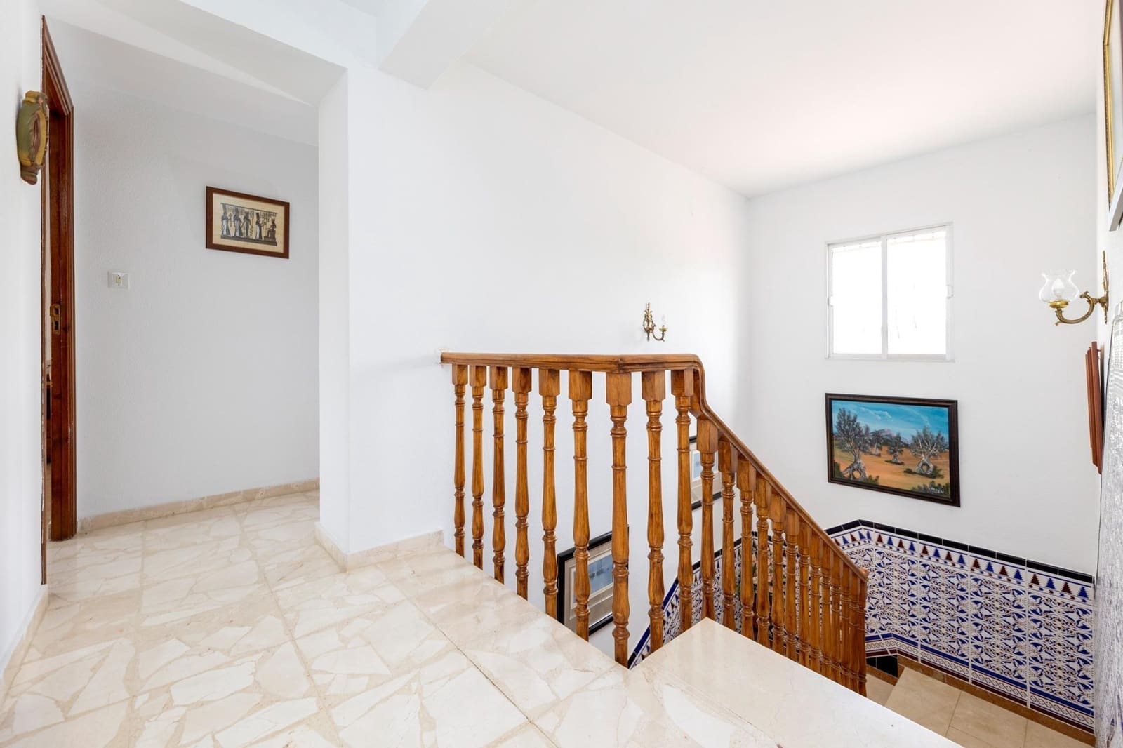 4 bedroom Villa for sale in Moraleda de Zafayona with pool garage - € 599,000 (Ref: 8574249)