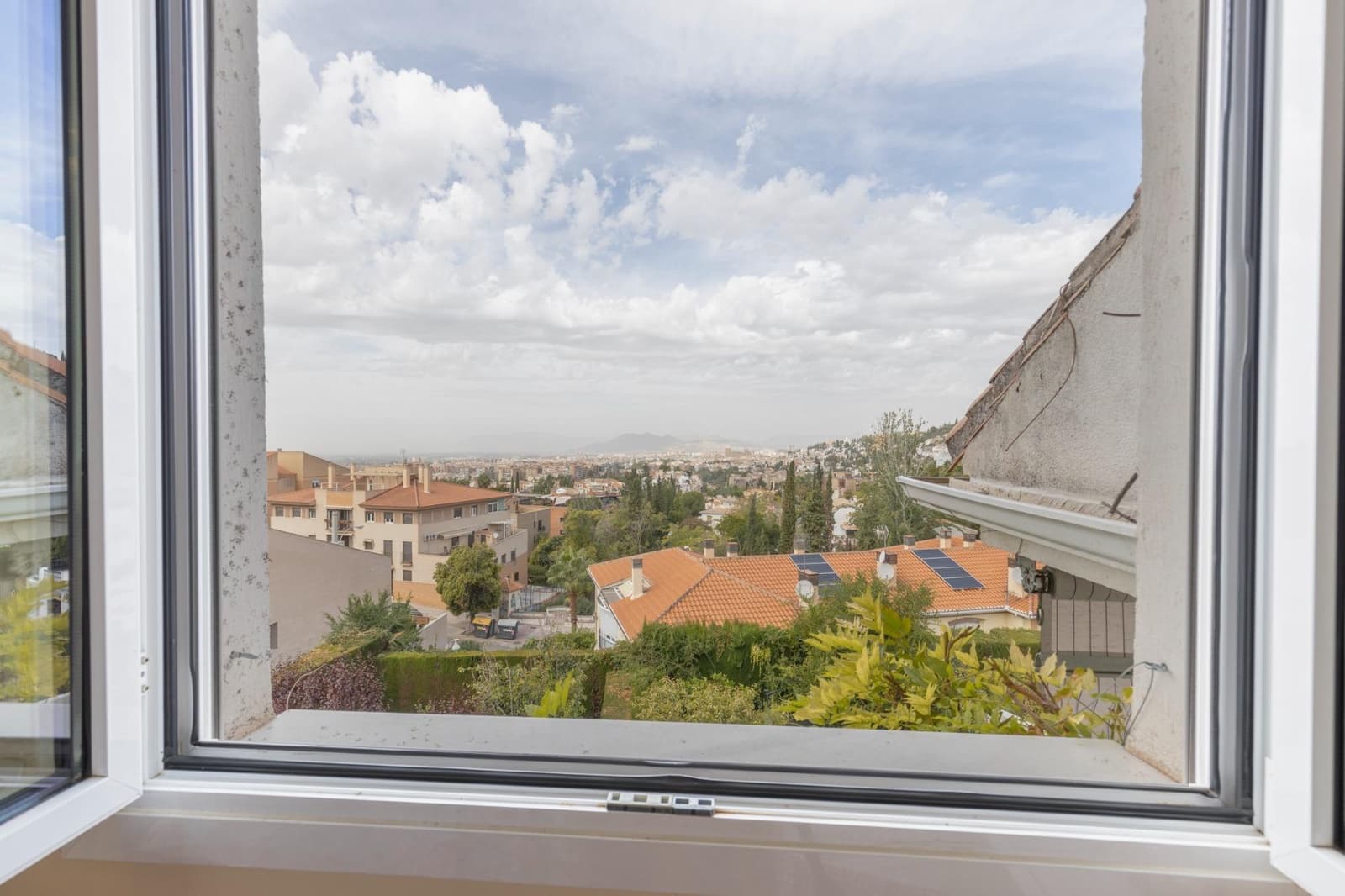 5 soveværelse Villa til salg i Granada by med swimmingpool garage - € 890.000 (Ref: 8588358)