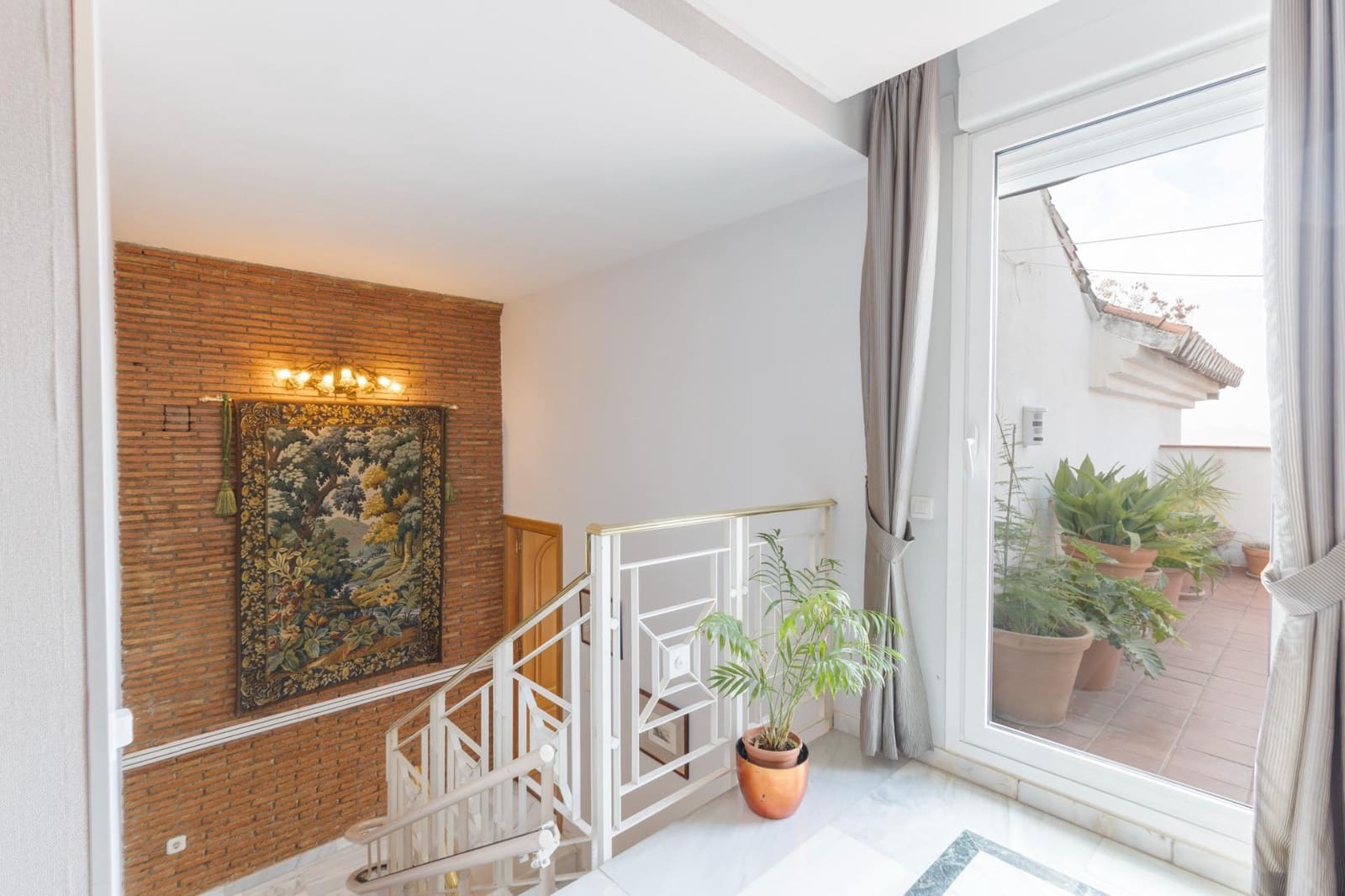 5 soveværelse Villa til salg i Granada by med swimmingpool garage - € 890.000 (Ref: 8588358)