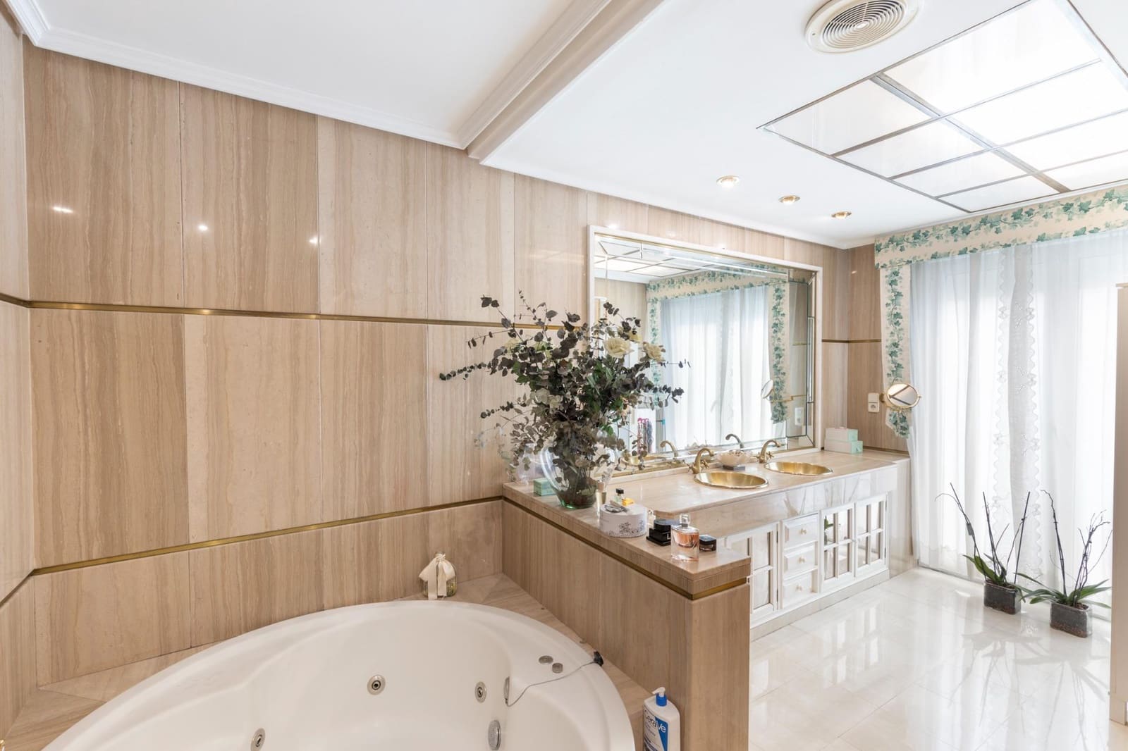 5 soveværelse Villa til salg i Granada by med swimmingpool garage - € 890.000 (Ref: 8588358)