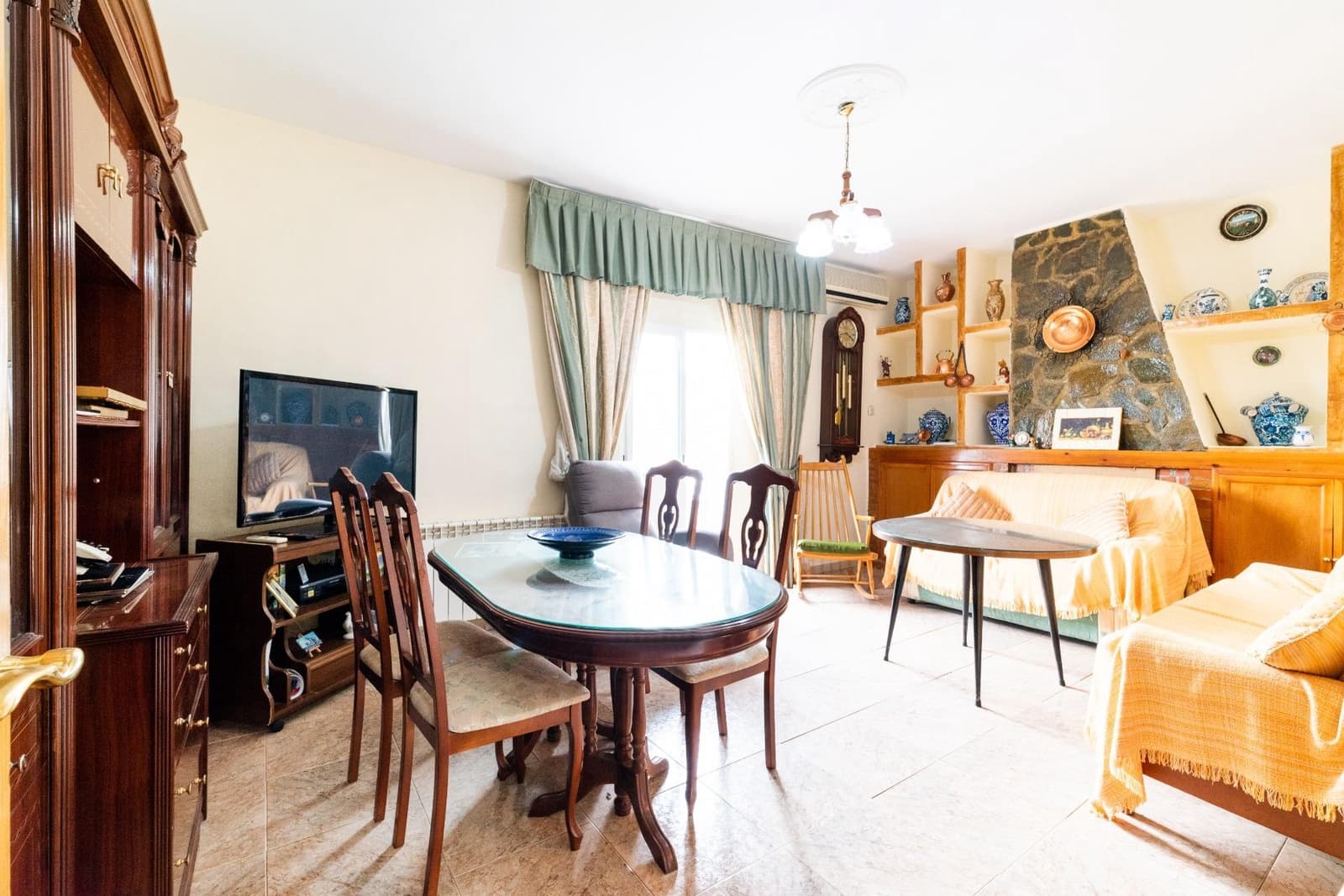 3 soveværelse Villa til salg i Olivares - € 100.000 (Ref: 8588359)