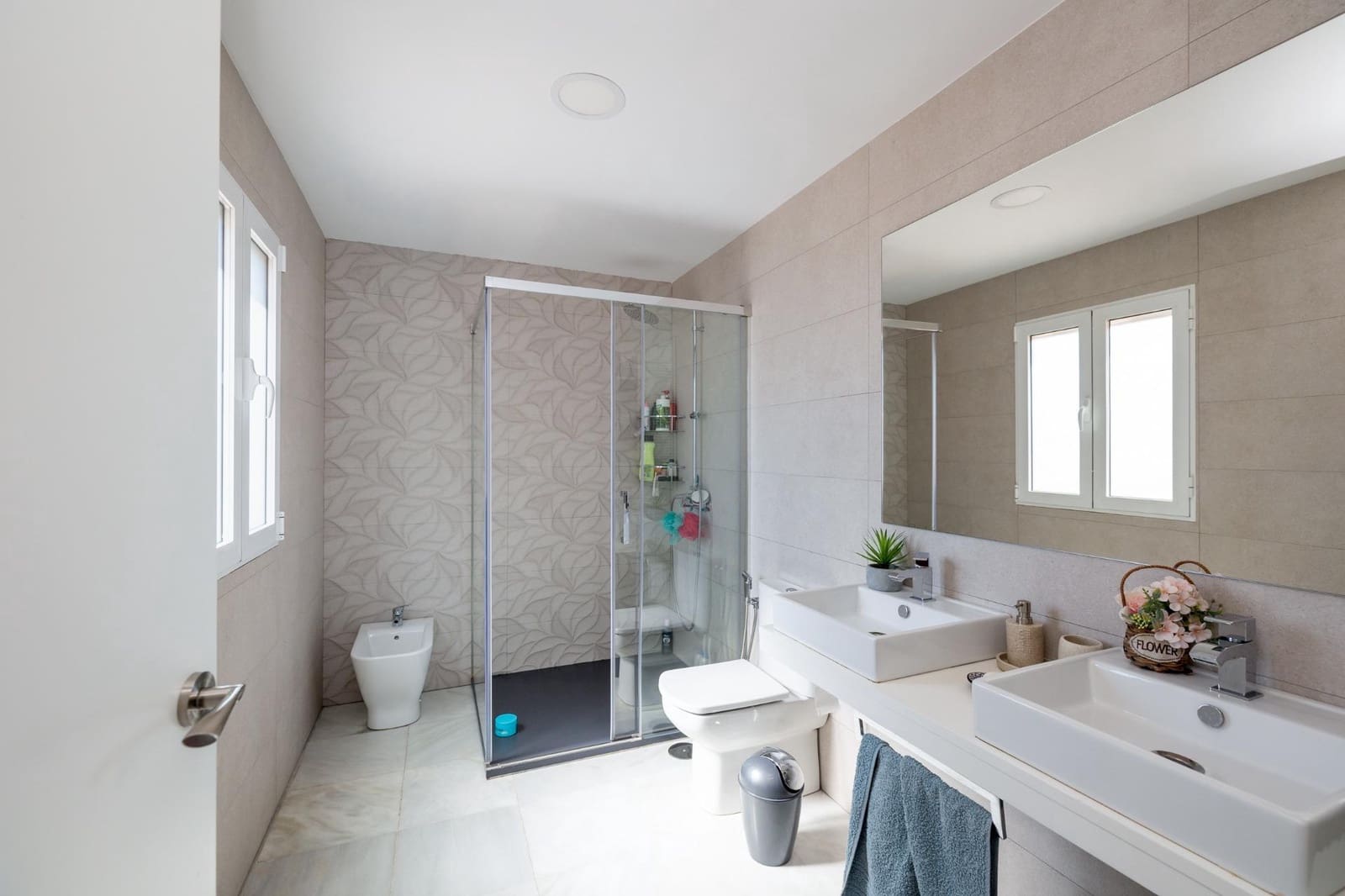 4 bedroom Terraced Villa for sale in Albolote with pool garage - € 435,000 (Ref: 8599703)