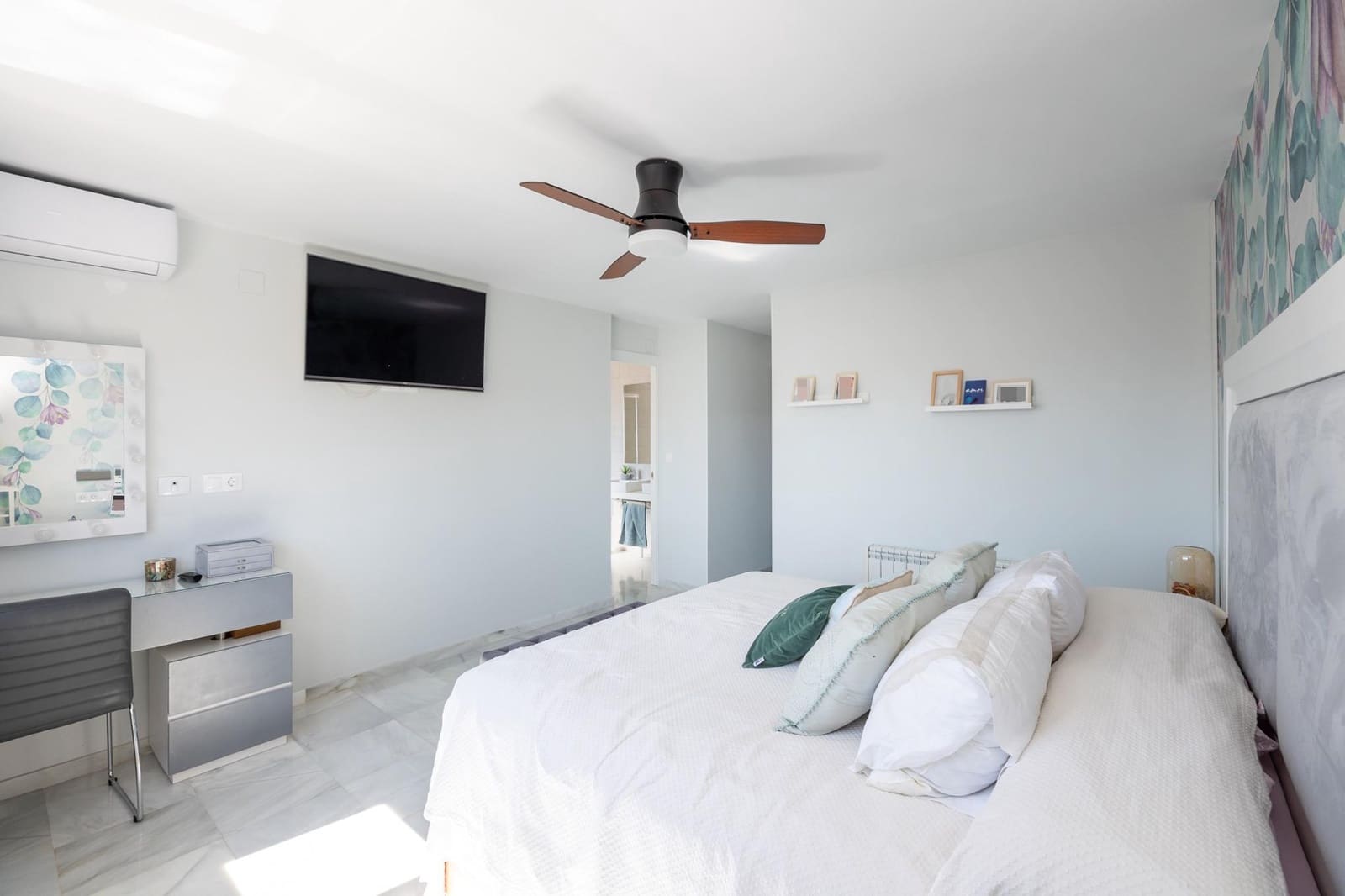 4 bedroom Terraced Villa for sale in Albolote with pool garage - € 435,000 (Ref: 8599703)