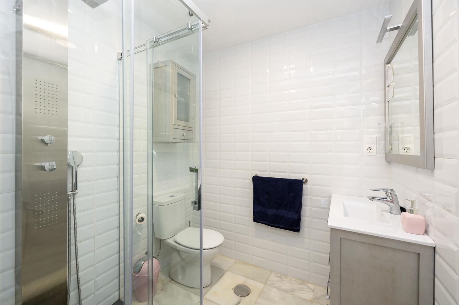 4 bedroom Terraced Villa for sale in Albolote with pool garage - € 435,000 (Ref: 8599703)