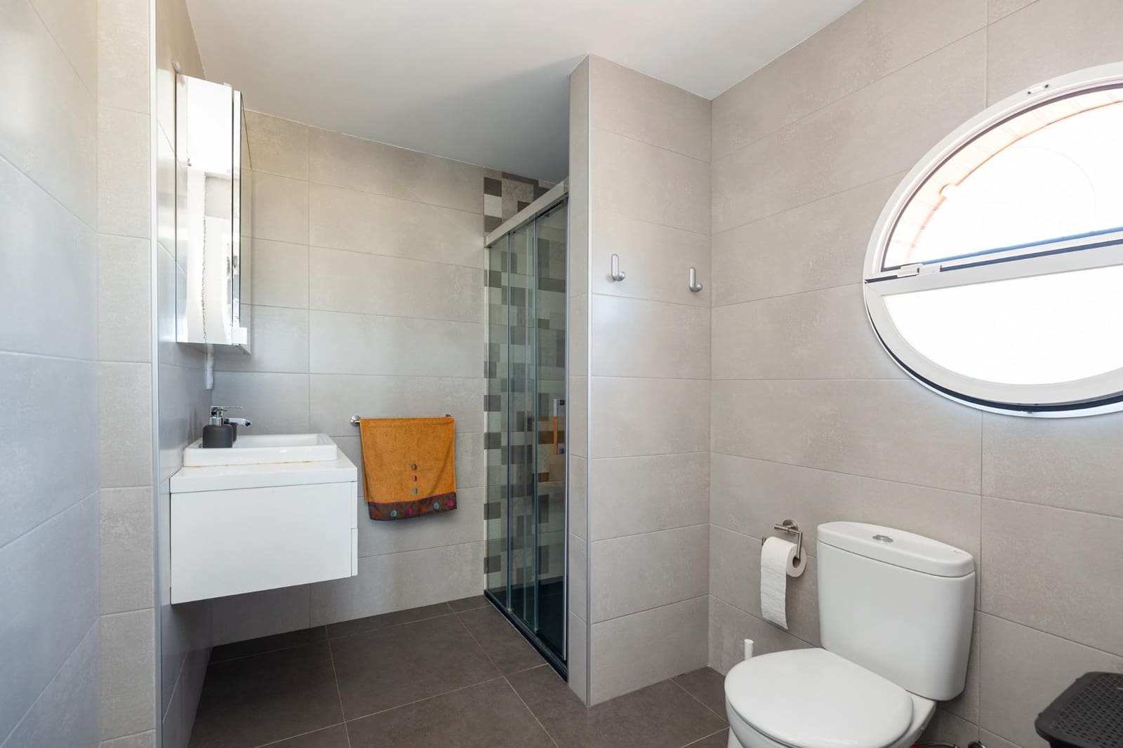 4 bedroom Terraced Villa for sale in Albolote with pool garage - € 435,000 (Ref: 8599703)