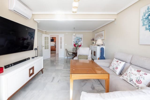 4 chambre Villa/Maison Mitoyenne à vendre à Albolote avec piscine garage - 435 000 € (Ref: 8599703)