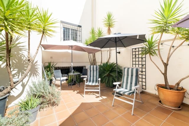 4 bedroom Villa for sale in Granada city with garage - € 319,900 (Ref: 8630287)