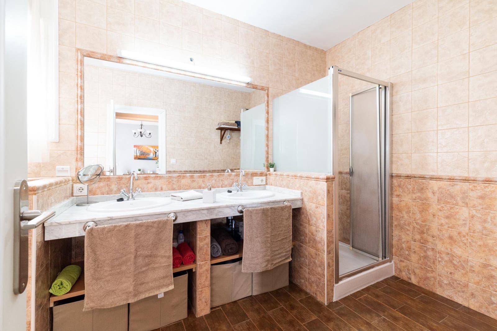 4 bedroom Villa for sale in Granada city with garage - € 319,900 (Ref: 8630287)