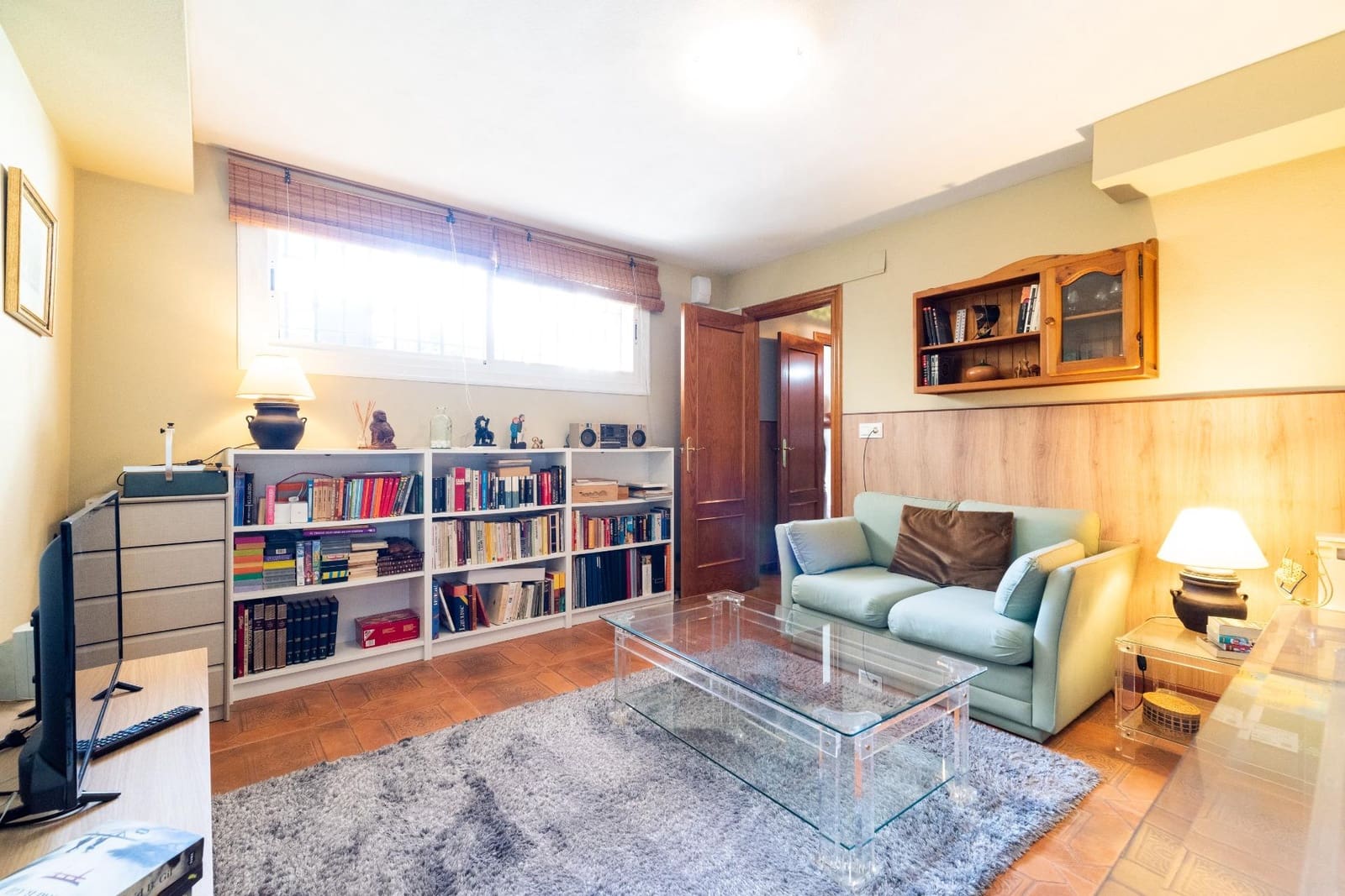 4 bedroom Villa for sale in Granada city with garage - € 319,900 (Ref: 8630287)