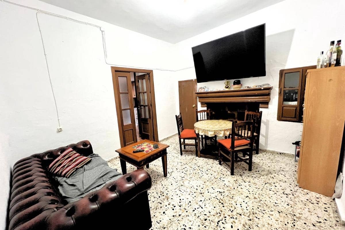 4 soveværelse Villa til salg i Arenas del Rey - € 45.000 (Ref: 8637100)