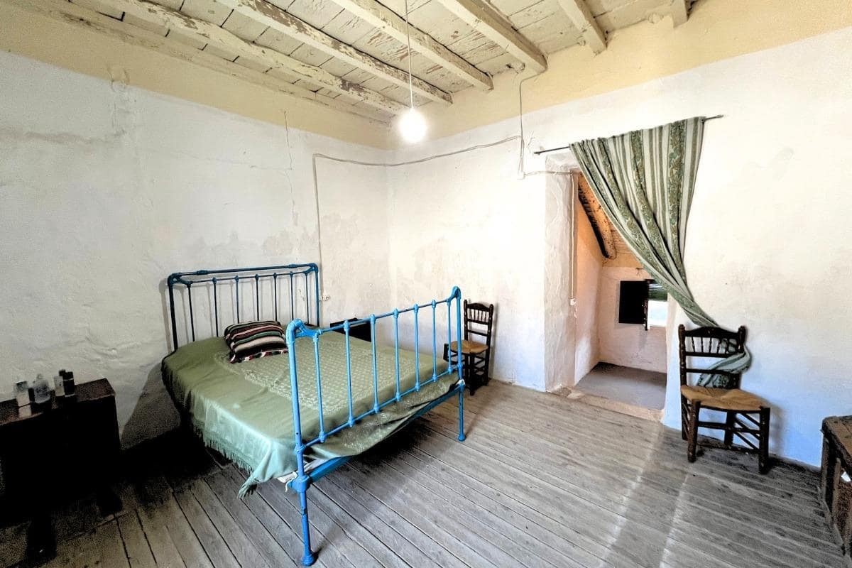 4 soveværelse Villa til salg i Arenas del Rey - € 45.000 (Ref: 8637100)