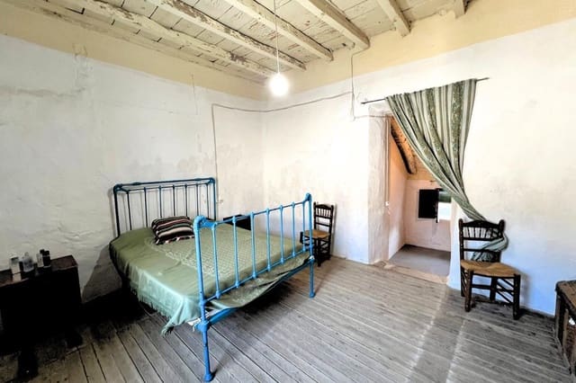 4 soveværelse Villa til salg i Arenas del Rey - € 45.000 (Ref: 8637100)